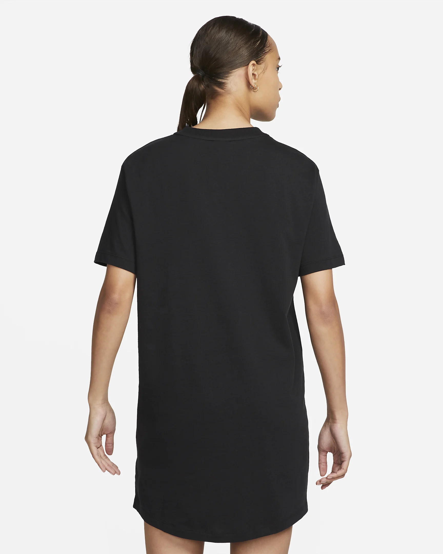 Nike ქალის მაისური W NSW ESSNTL SS DRESS TSHRT
