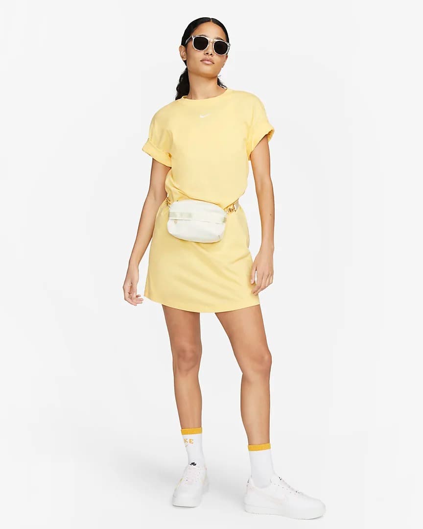 Nike ქალის მაისური W NSW ESSNTL SS DRESS TSHRT
