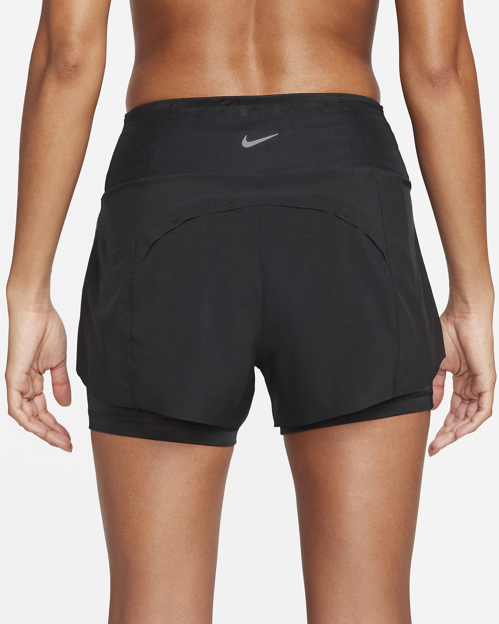 Nike ქალის შორტი W NK SWIFT DF MR 3IN 2N1 SHORT