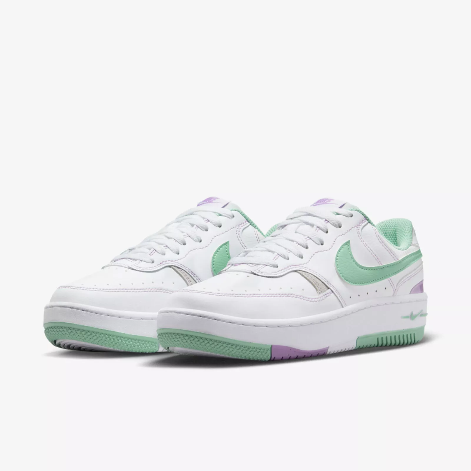 Nike ქალის სპორტული ფეხსაცმელი NIKE GAMMA FORCE