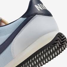Nike მამაკაცის ქურთუკი NIKE CORTEZ
