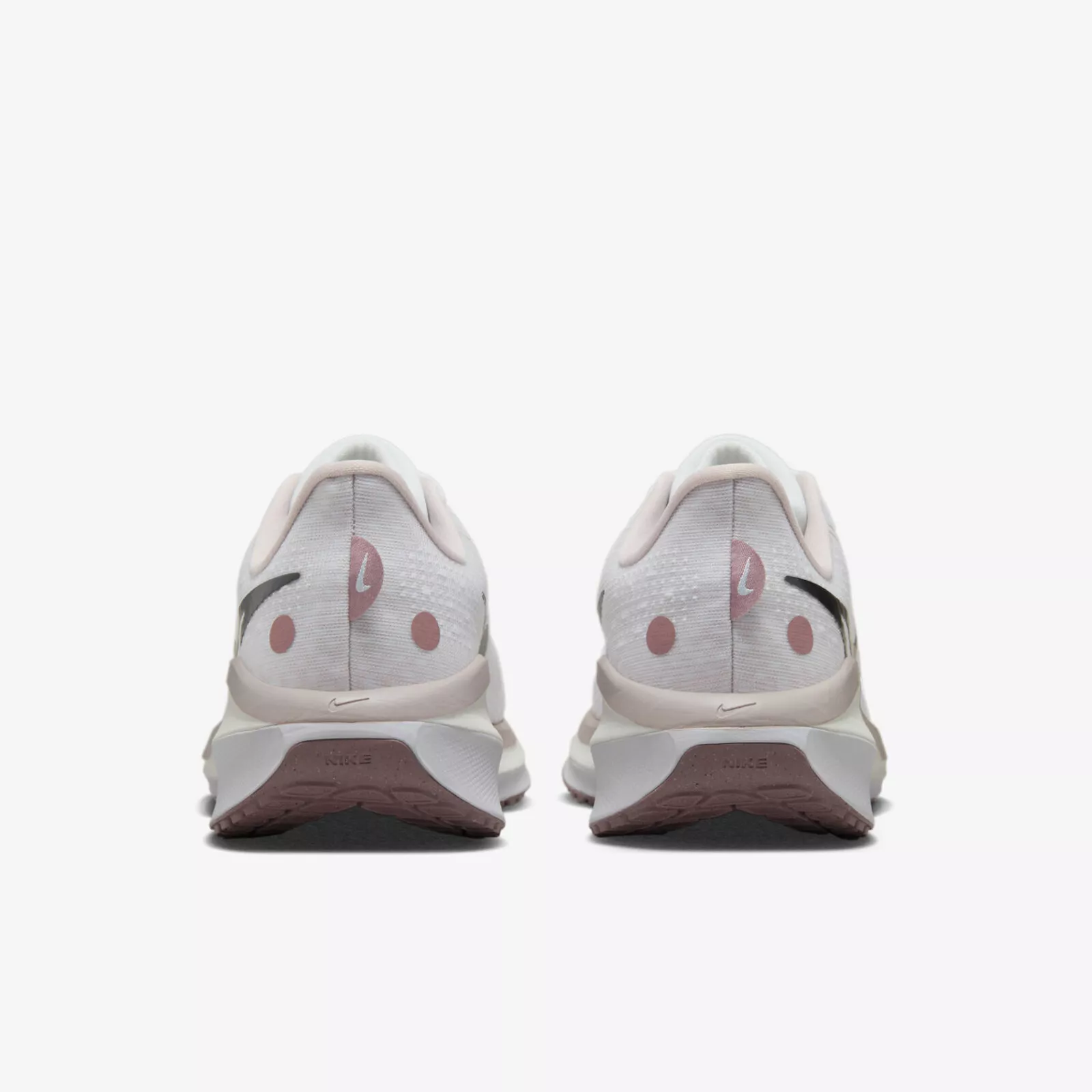 Nike ქალის სპორტული ფეხსაცმელი W NIKE VOMERO 17