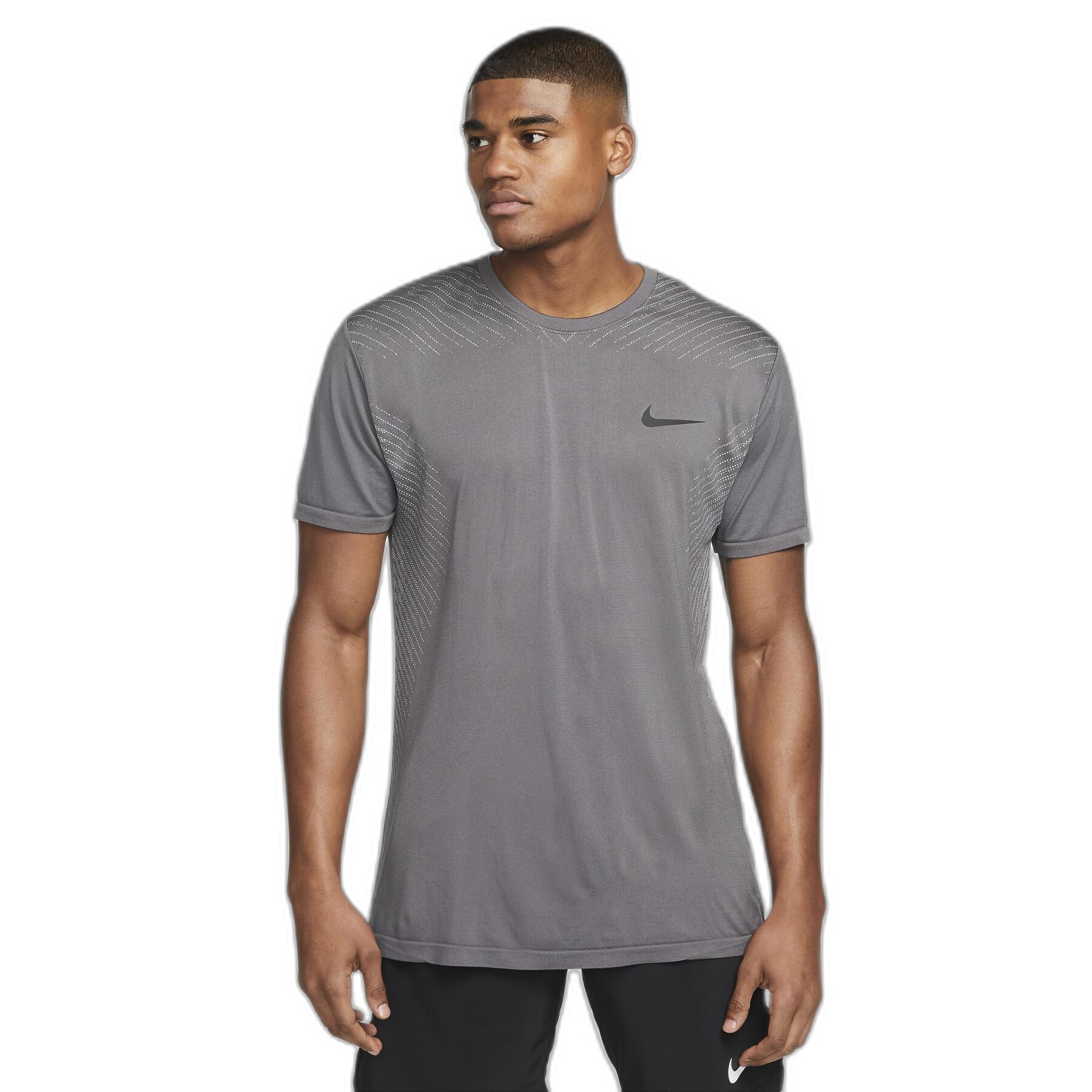 Nike მამაკაცის მაისური M NK DF SEAMLESS SS TOP