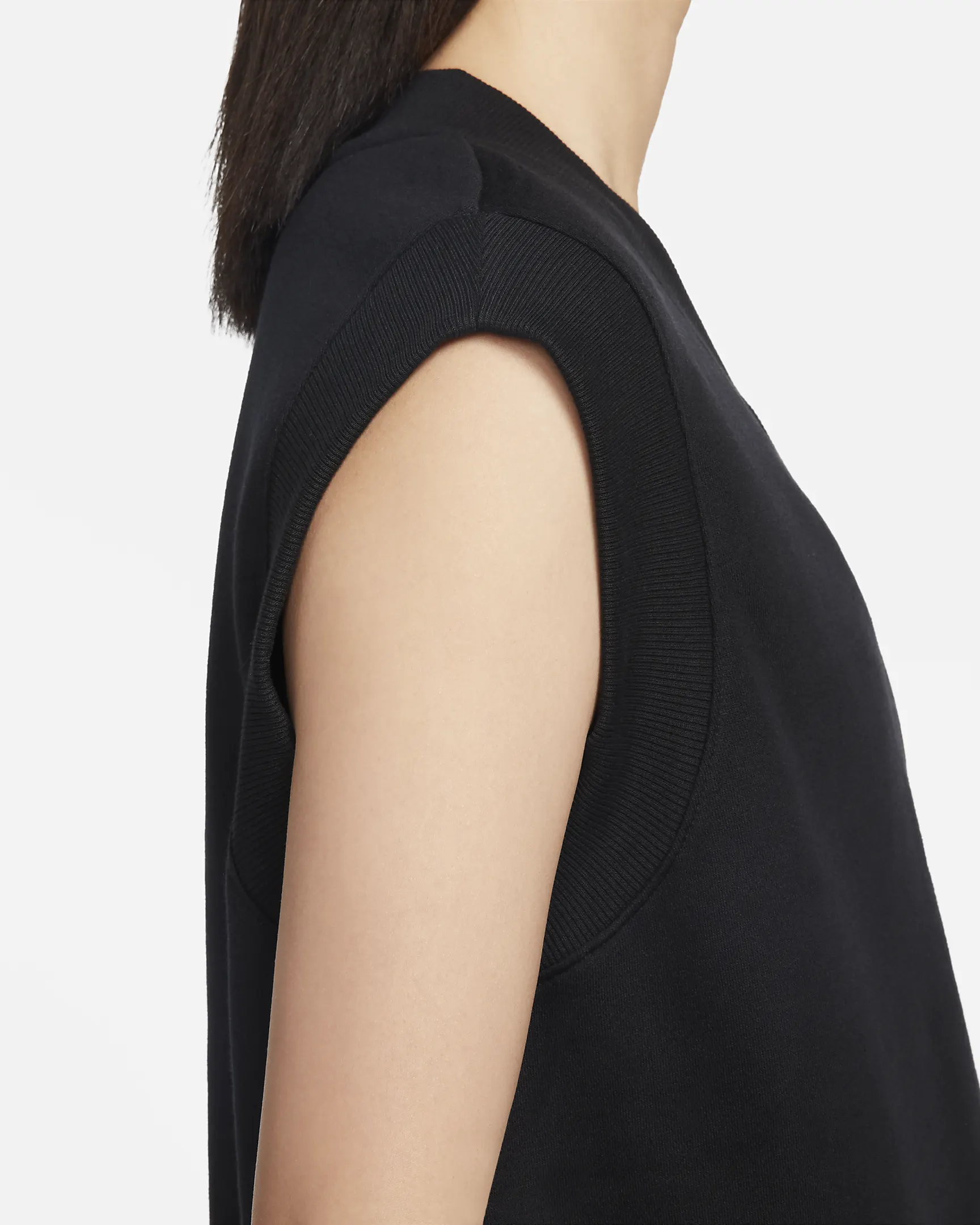 ქალის ქურთუკი W NSW PHNX FLC SLVLS V-NECK