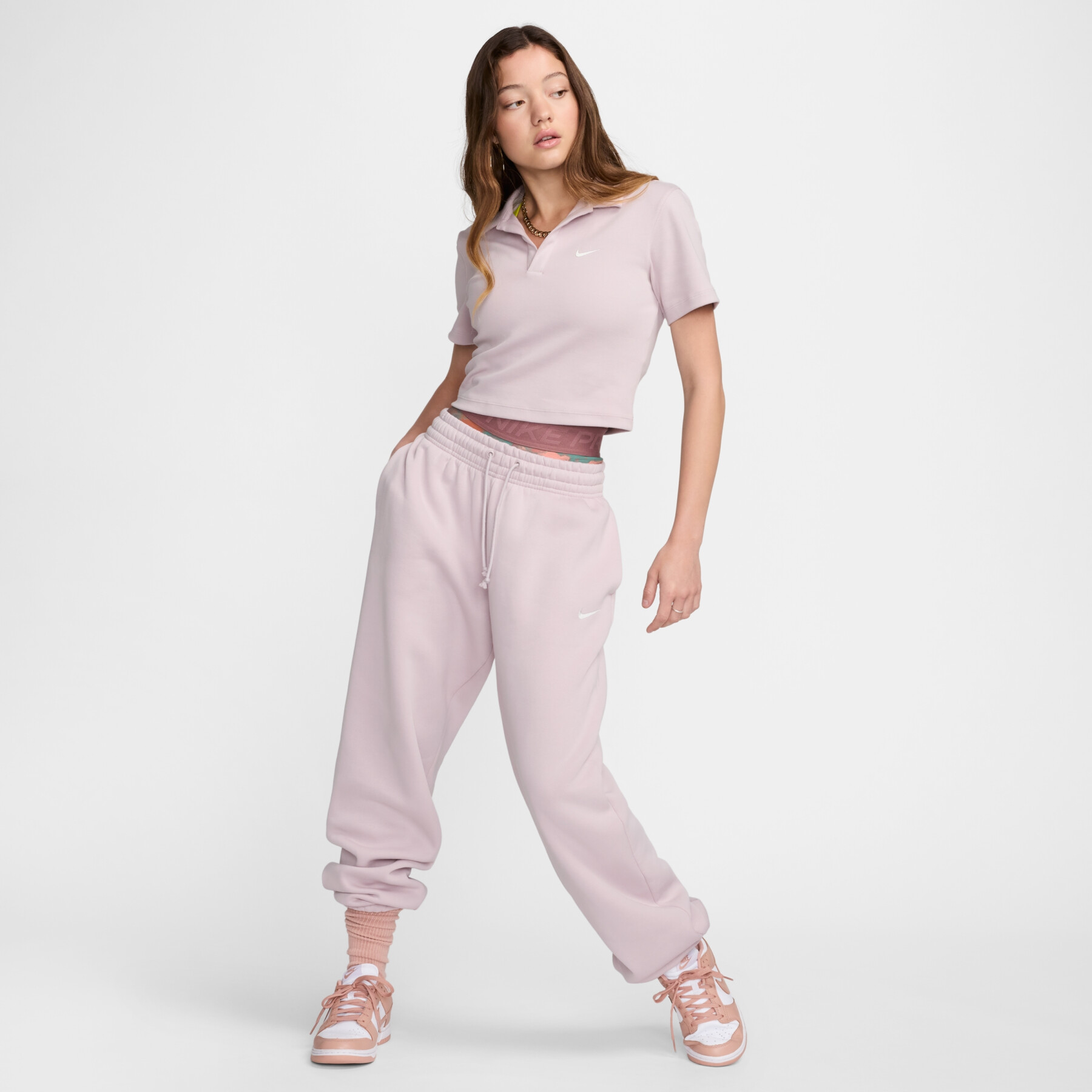 Nike ქალის მაისური W NSW ESSNTL SS POLO TOP