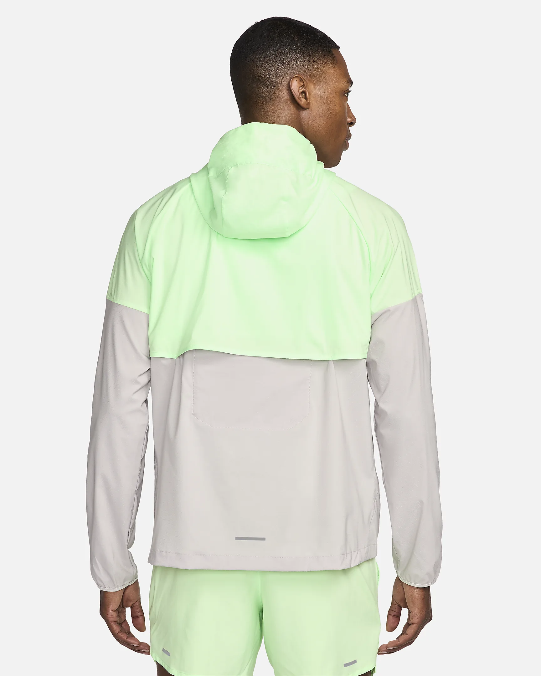 Nike მამაკაცის ქურთუკი M NK IMP LGHT WINDRNNER JKT