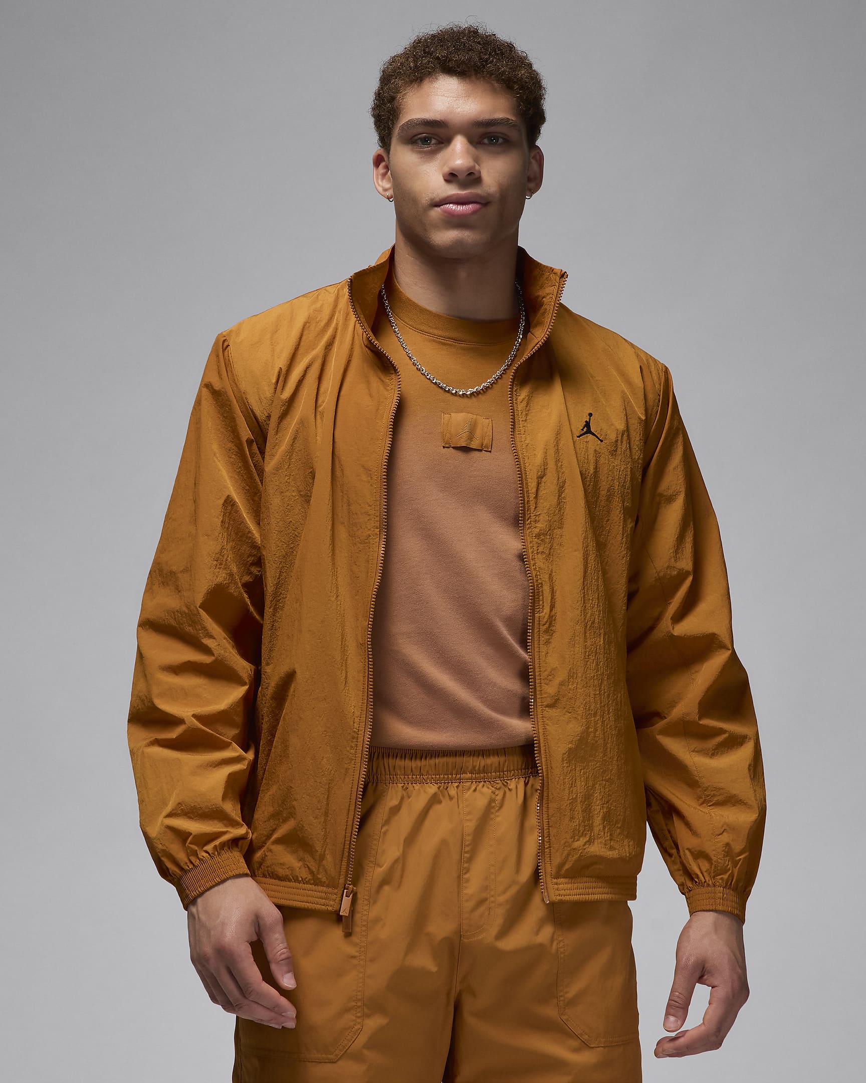 Nike მამაკაცის ქურთუკი M J ESS HBR WIND JKT