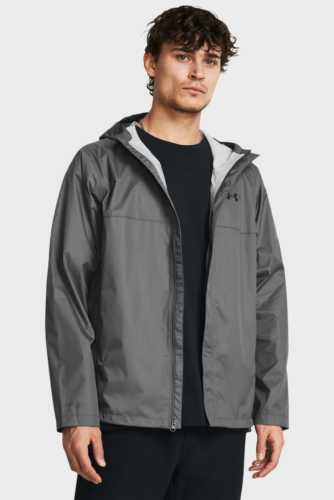 Under Armour მამაკაცის თხელი ქურთუკი CLOUDSTRIKE JACKET-GRY