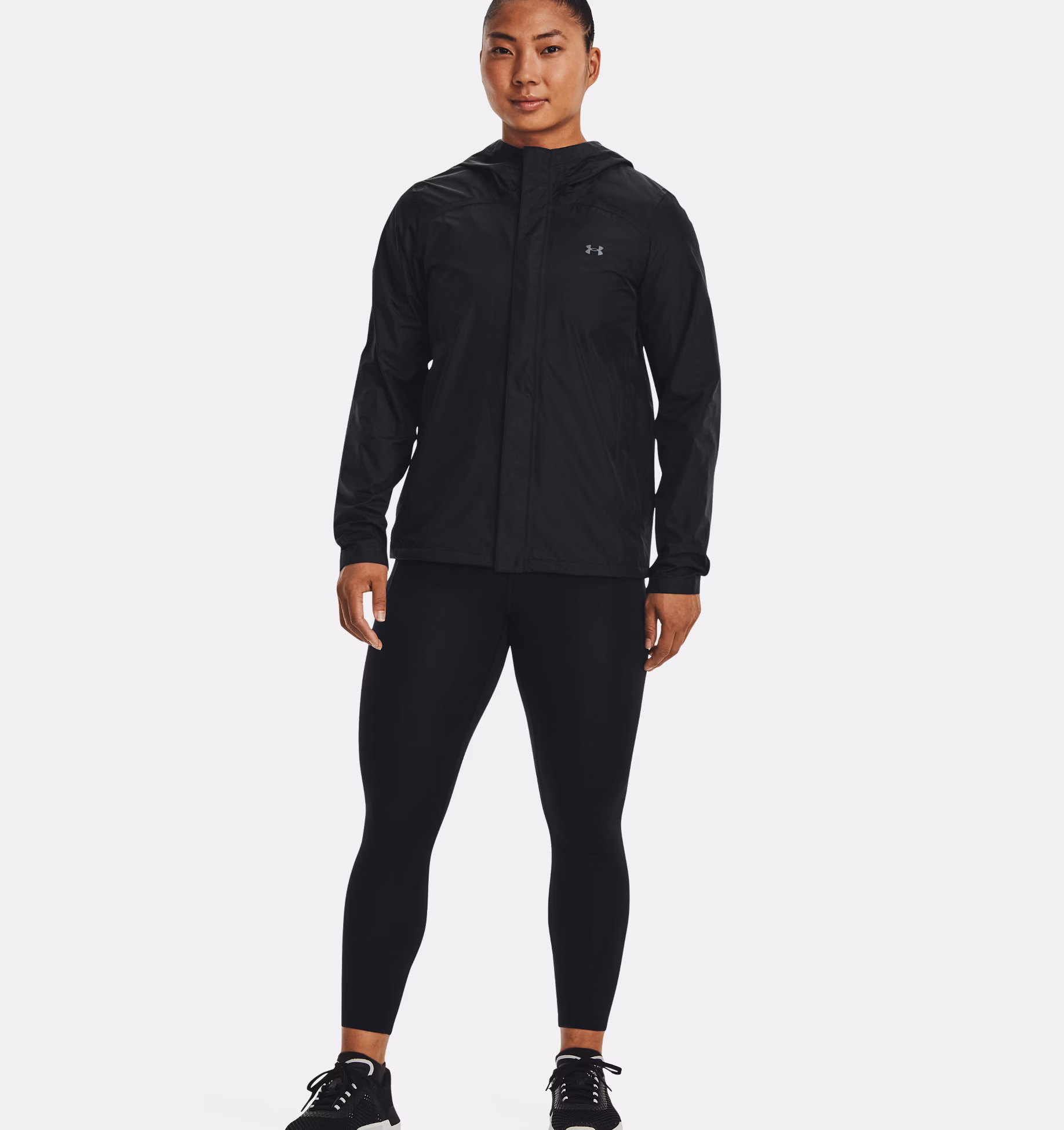 Under Armour ქალის თხელი ქურთუკი CLOUDSTRIKE JACKET-BLK