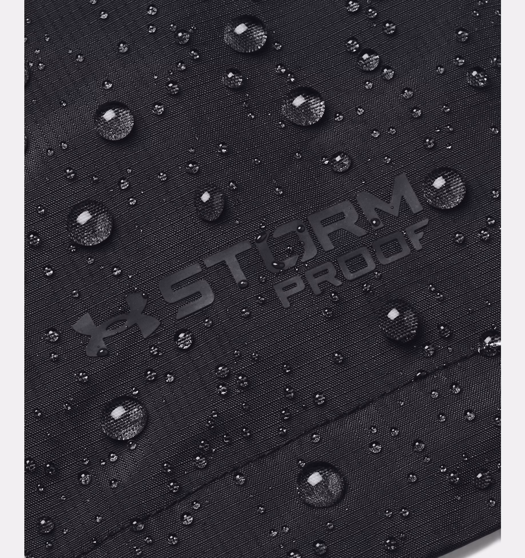 Under Armour ქალის თხელი ქურთუკი CLOUDSTRIKE JACKET-BLK