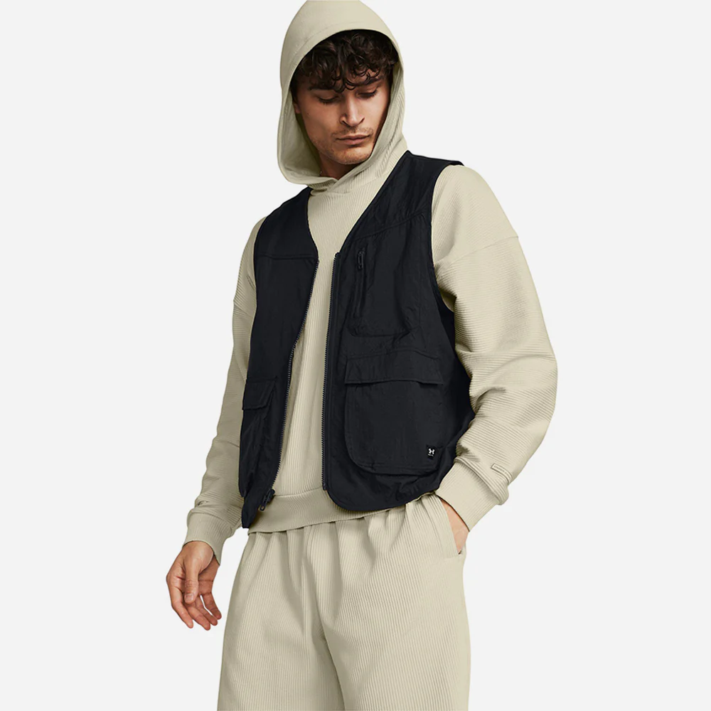 Under Armour მამაკაცის ჟილეტი UA Legacy Crinkle Vest-BLK