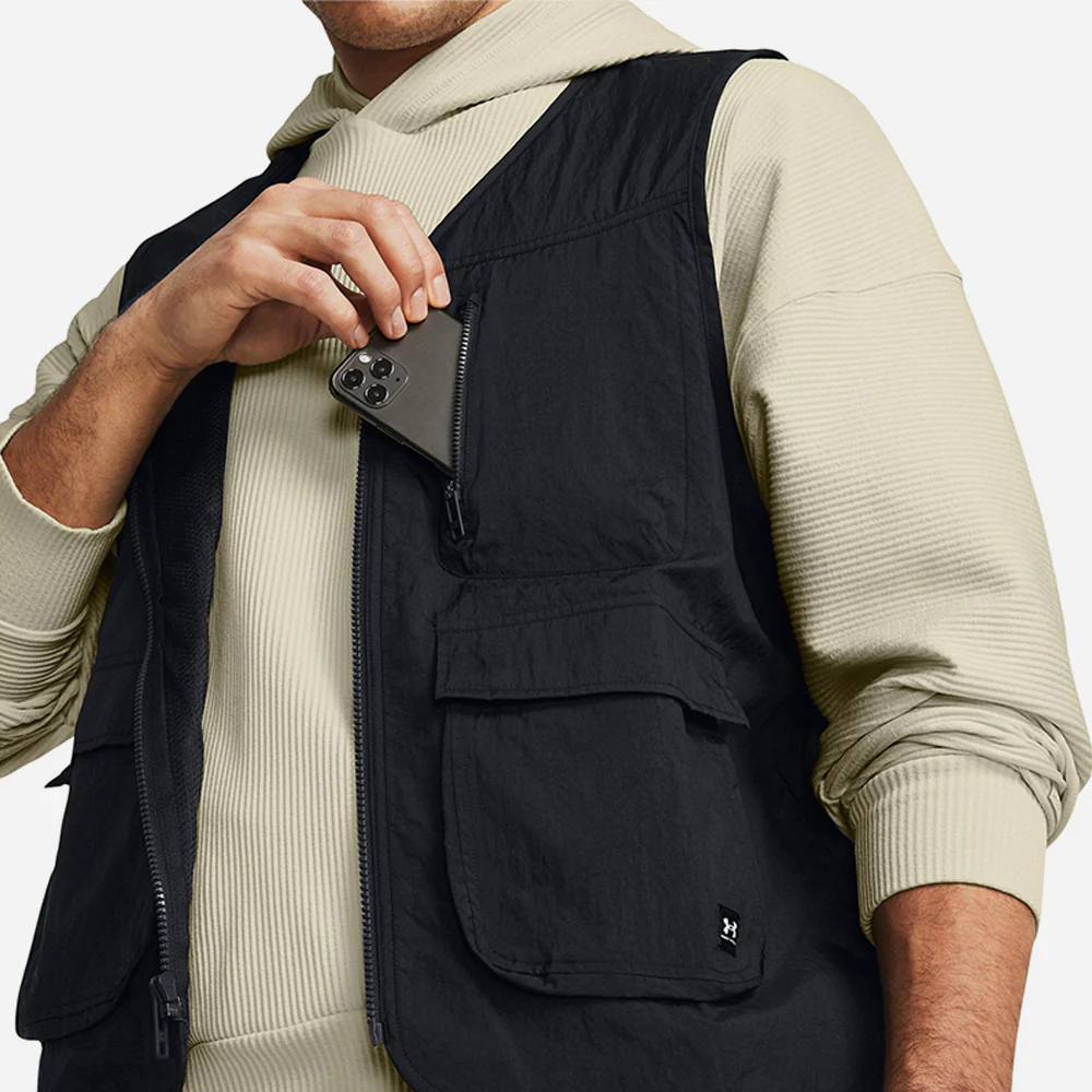 Under Armour მამაკაცის ჟილეტი UA Legacy Crinkle Vest-BLK