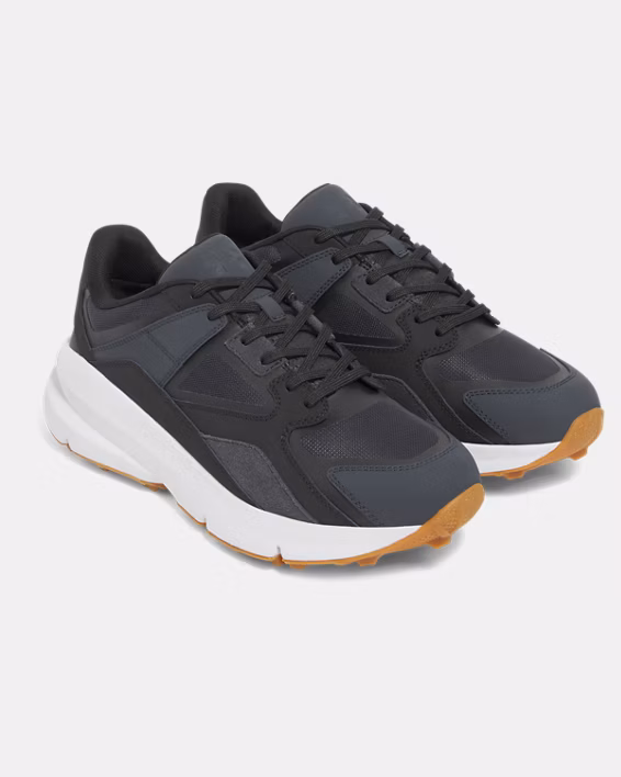 Under Armour მამაკაცის სპორტული ფეხსაცმელი