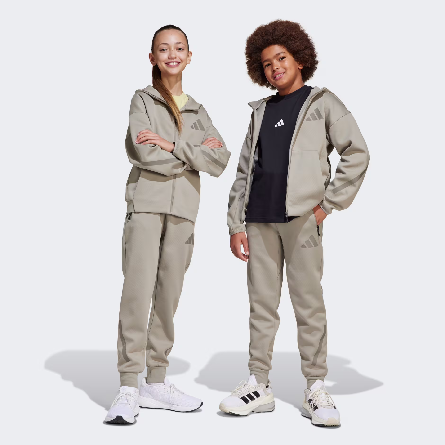 Adidas ბავშვის შარვალი J Z.N.E. PT