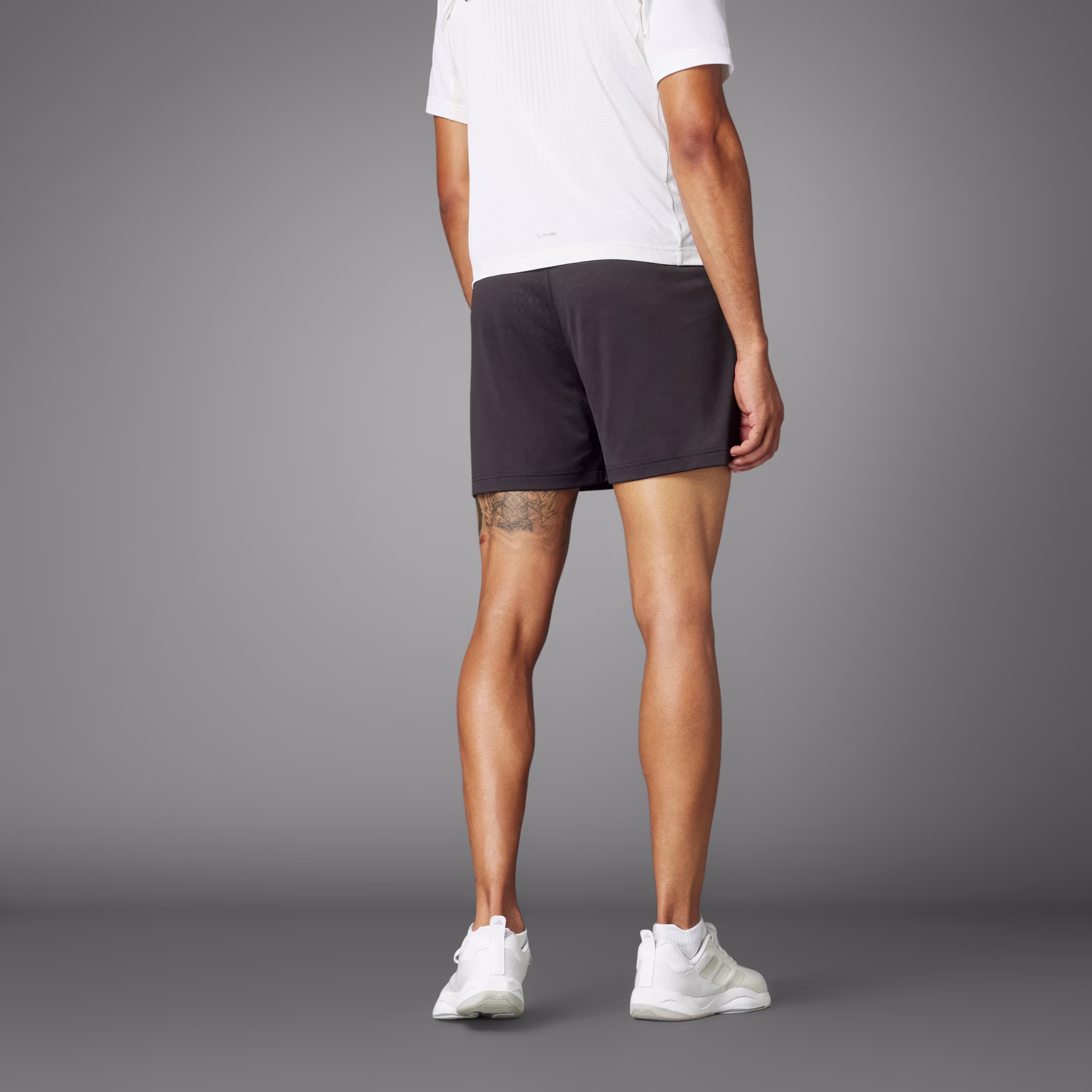 Adidas მამაკაცის შორტი AIRCHILL SHORTS