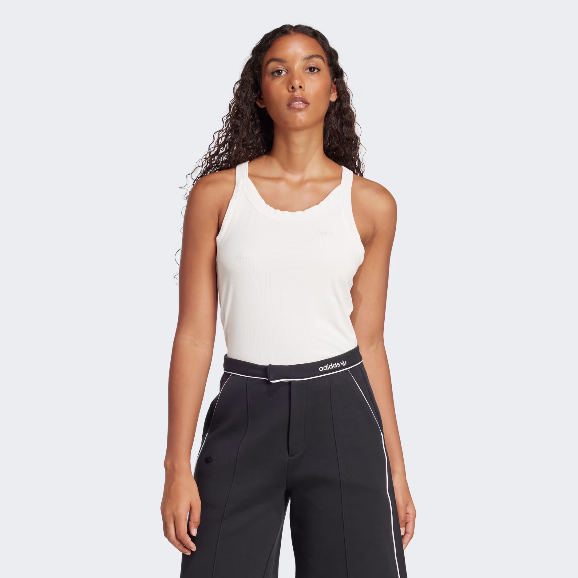 Adidas ქალის მაისური P ESS TANK TOP