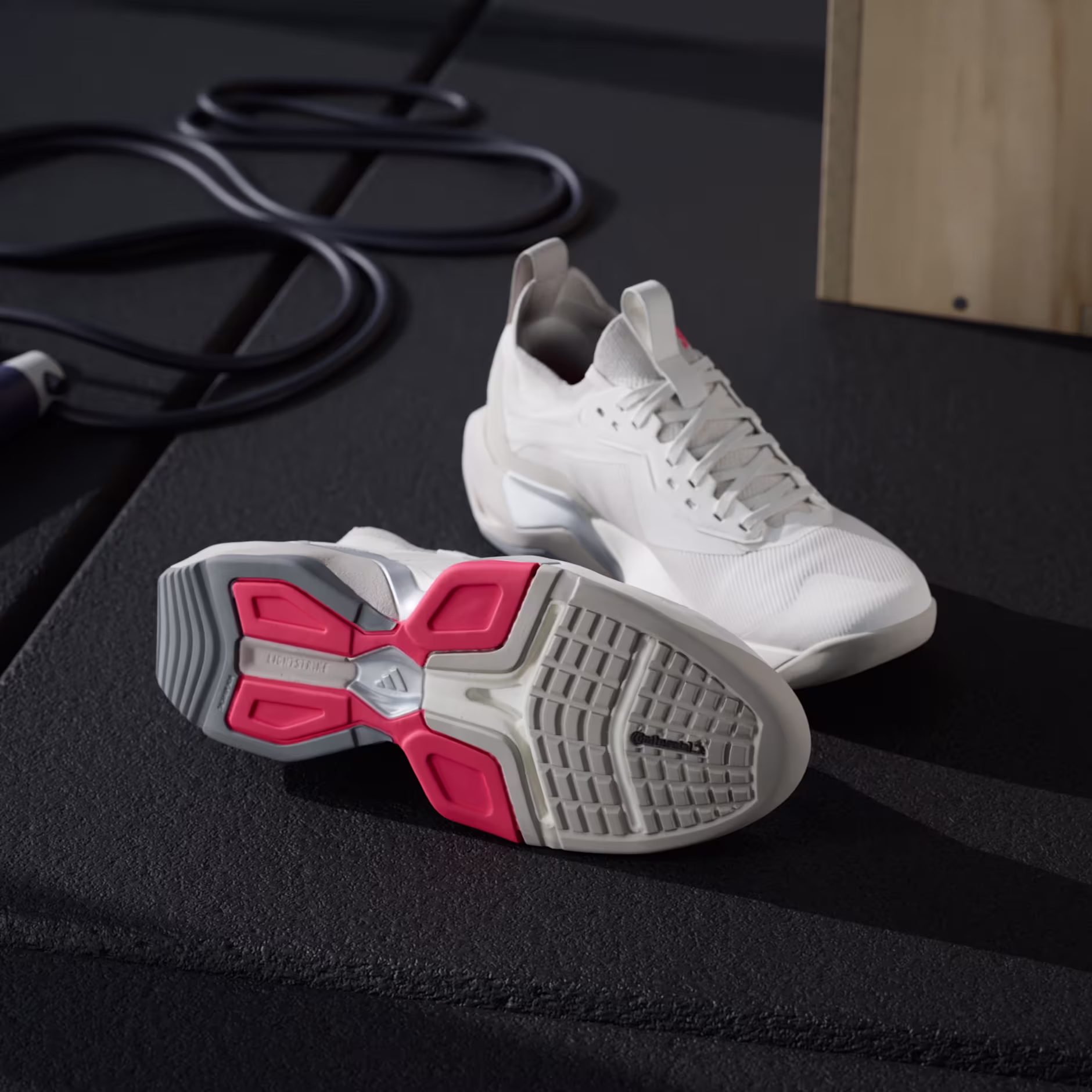 Adidas ქალის სპორტული ფეხსაცმელი RAPIDMOVE ADV 2 TRAINER W