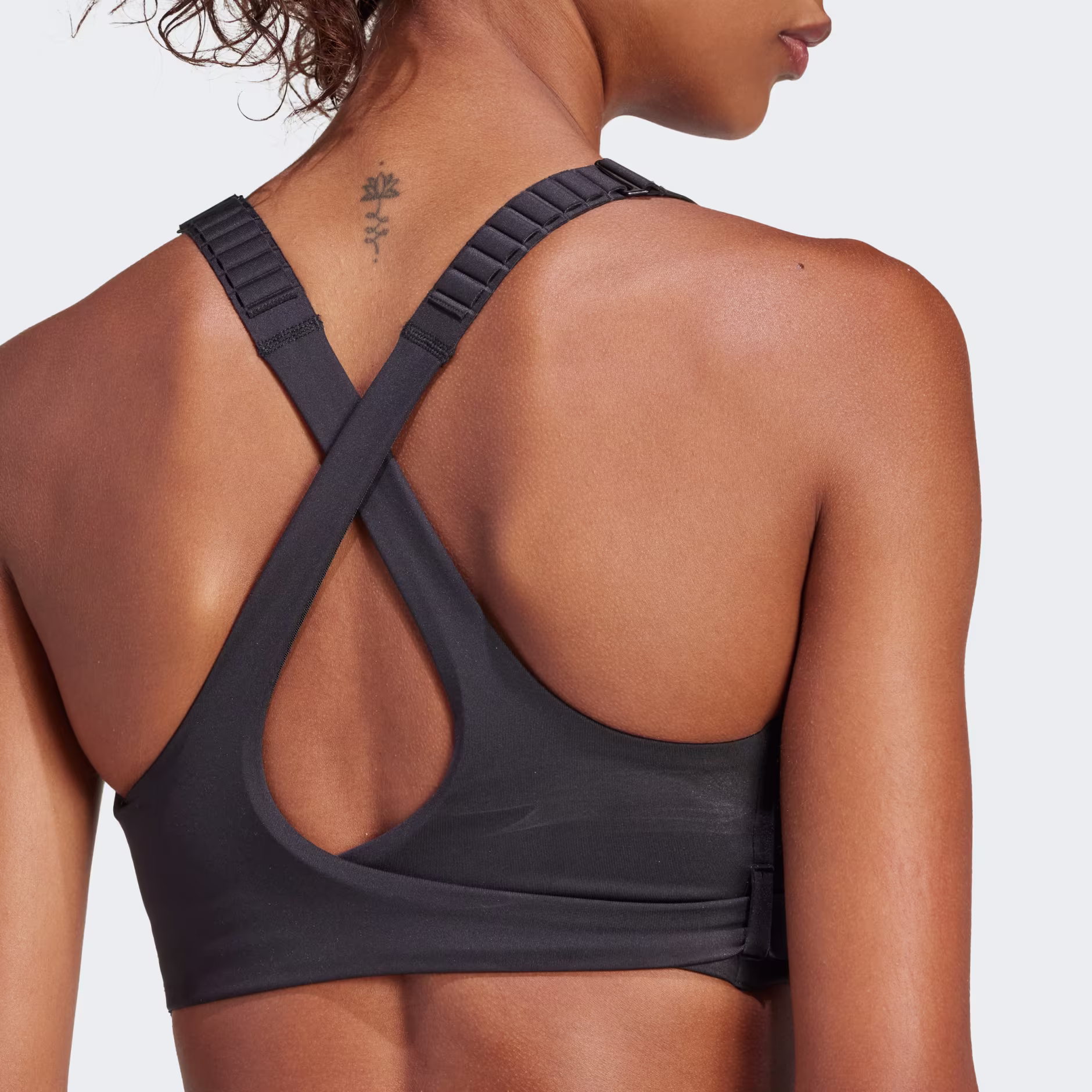 Adidas ქალის მაისური FASTIM L HS BRA