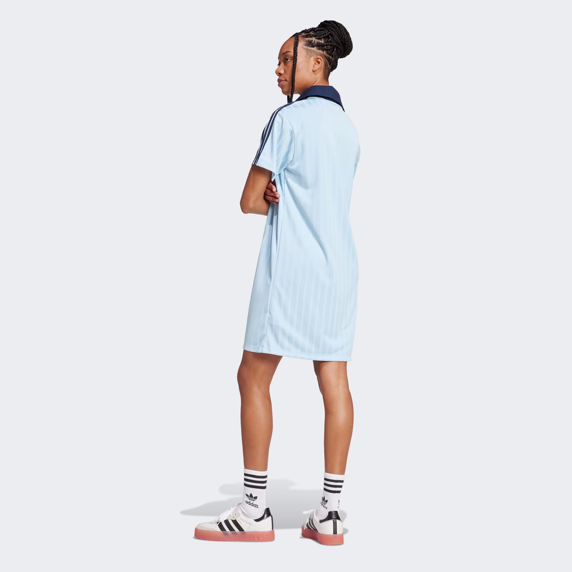 Adidas ქალის  ქურთუკი NG W R.R HD JKT