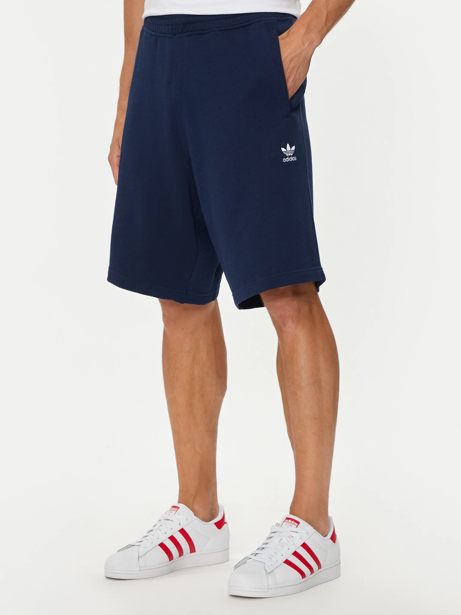 Adidas მამაკაცის შორტი ESS SHO