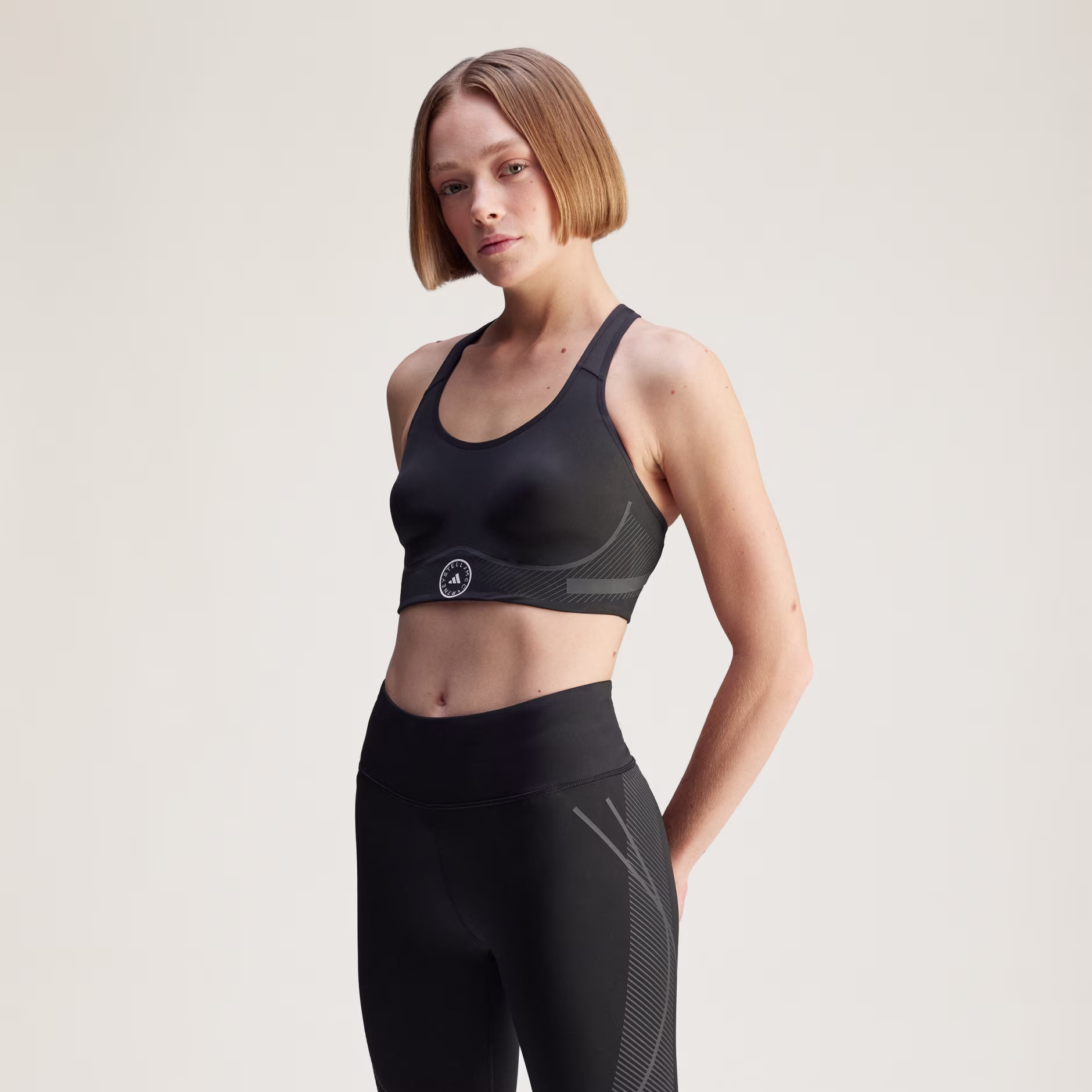 Adidas ქალის მაისური aSMC TPA BRA