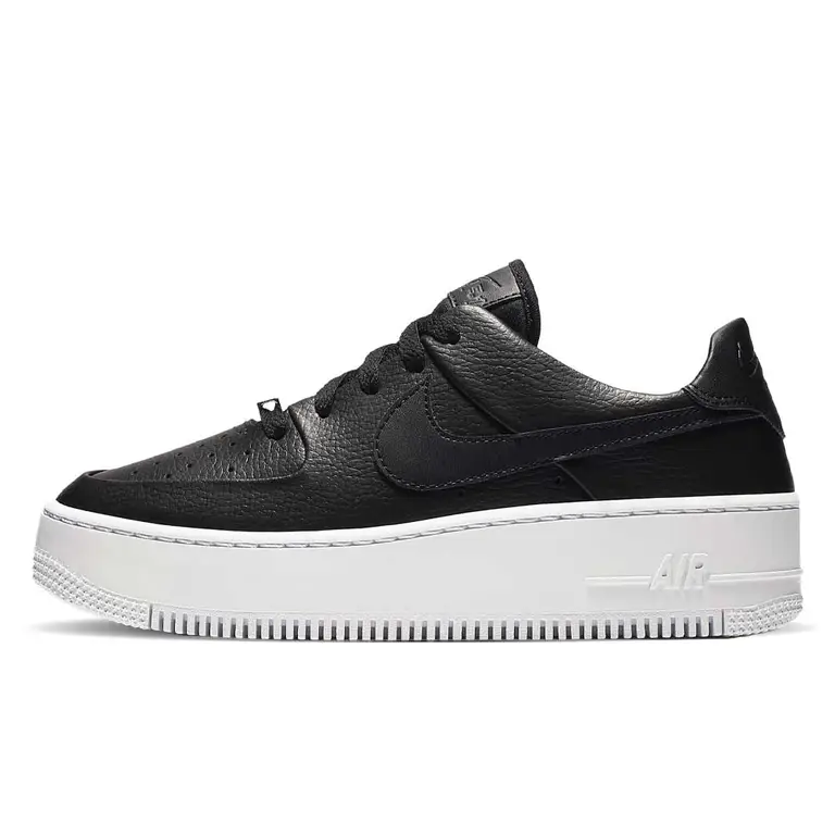 Nike ქალის სპორტული ფეხსაცმელი