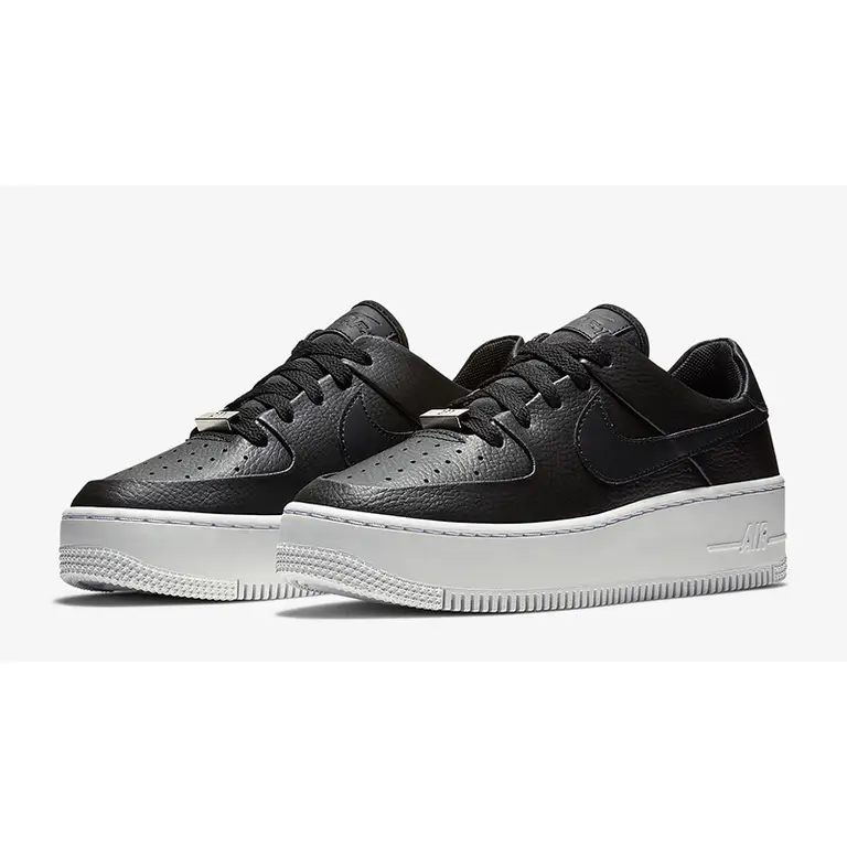 Nike ქალის სპორტული ფეხსაცმელი