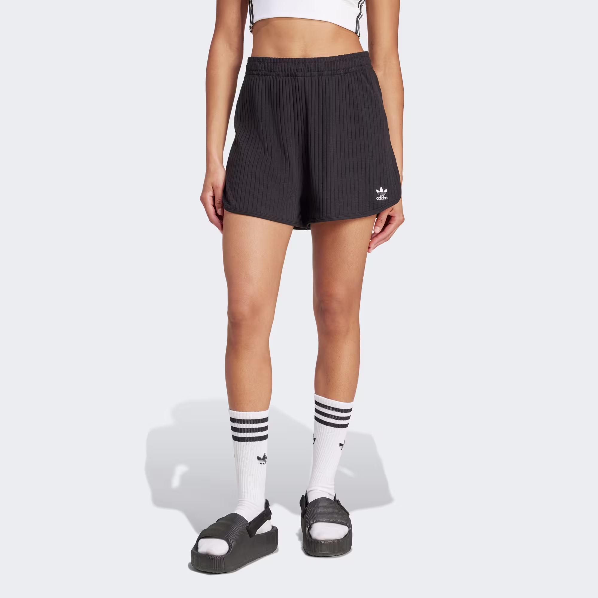 Adidas ქალის შორტი ESS WR S SSHORT