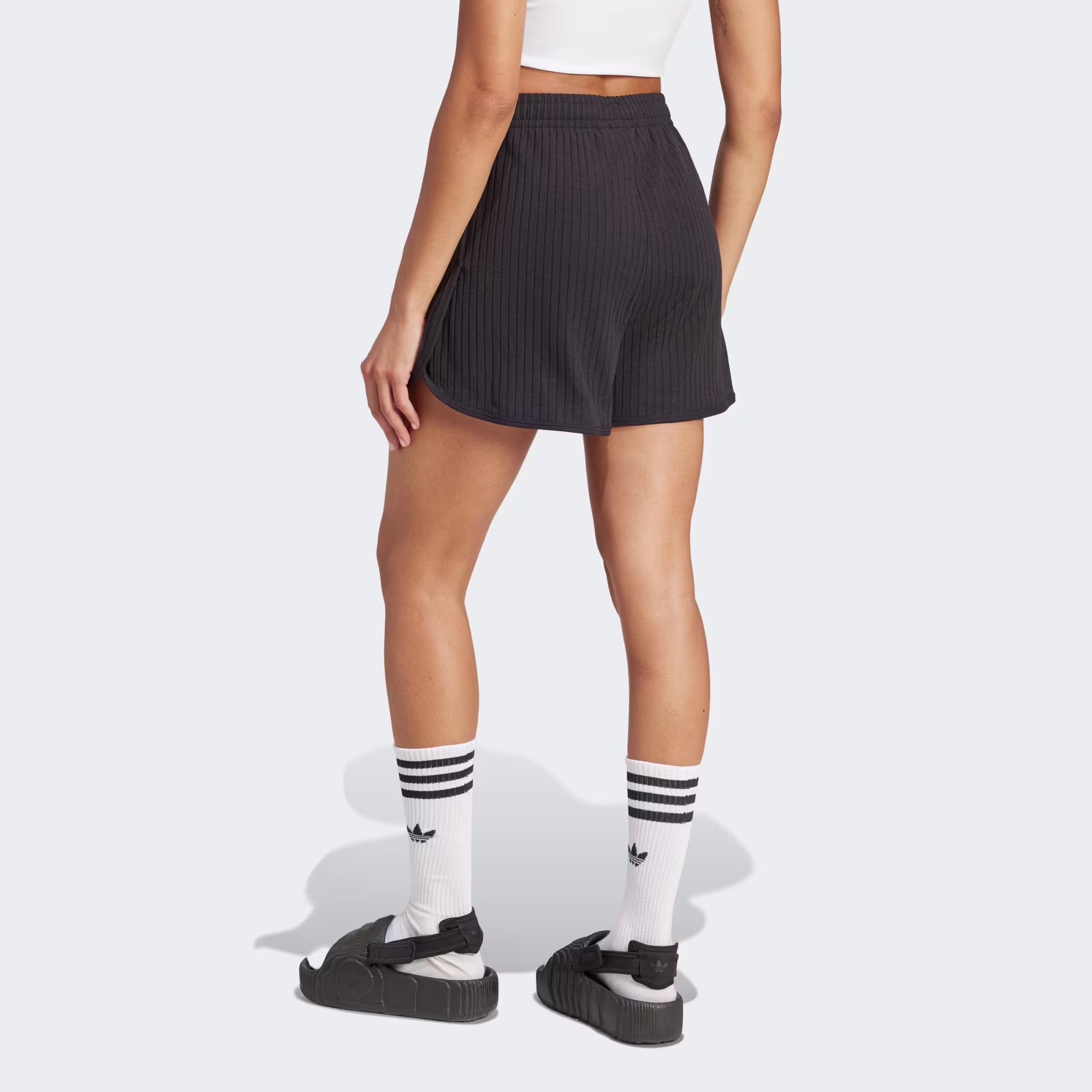 Adidas ქალის შორტი ESS WR S SSHORT