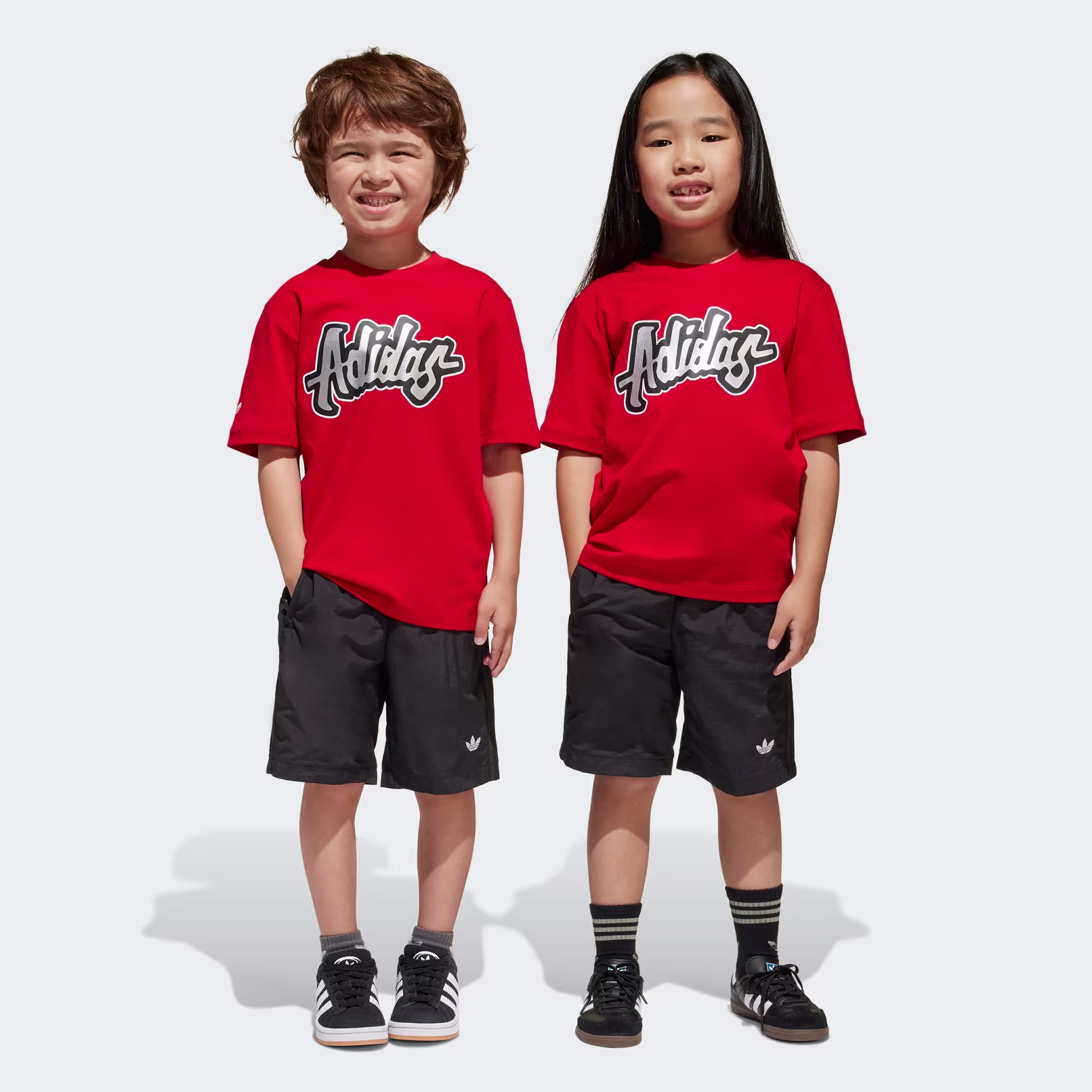 ბავშვის სპორტული კომპლექტი