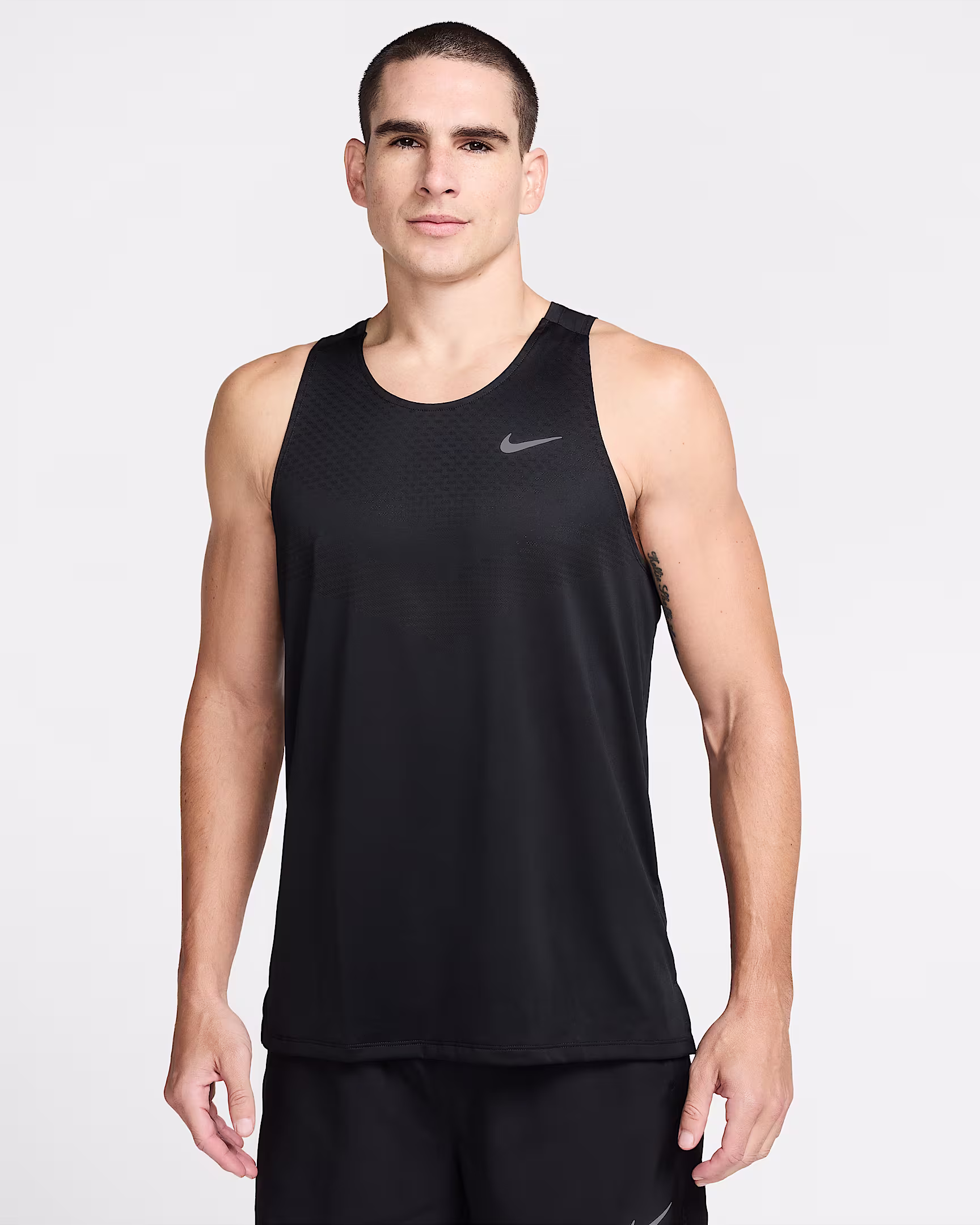 Nike მამაკაცის მაისური