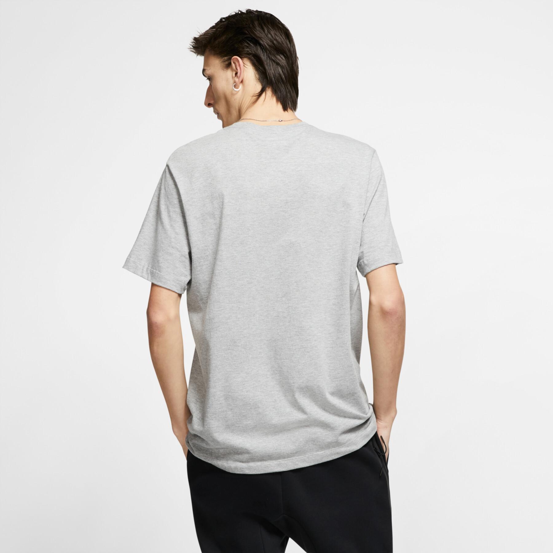 Nike მამაკაცის მაისური