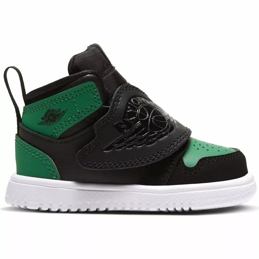 ბავშვის სპორტული ფეხსაცმელი